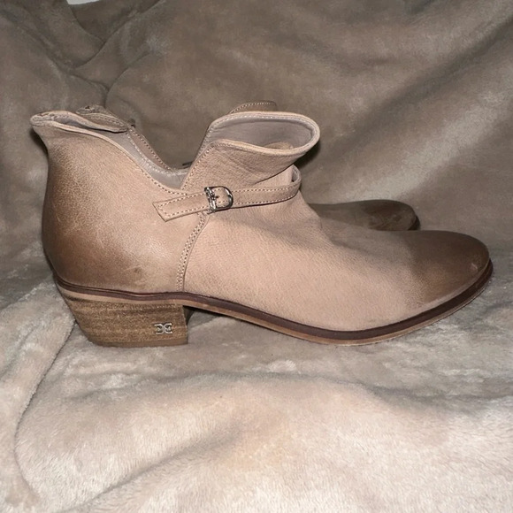 SAM EDELMAN palmer leather ankle bootie - Picture 2 of 6